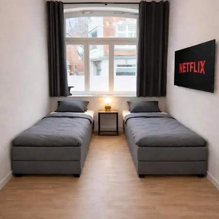 Apartment 2 Bedroom Apartment, 4 Singlebeds, Near A3 Autobahn *